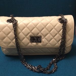 Leather crossbody/shoulder bag